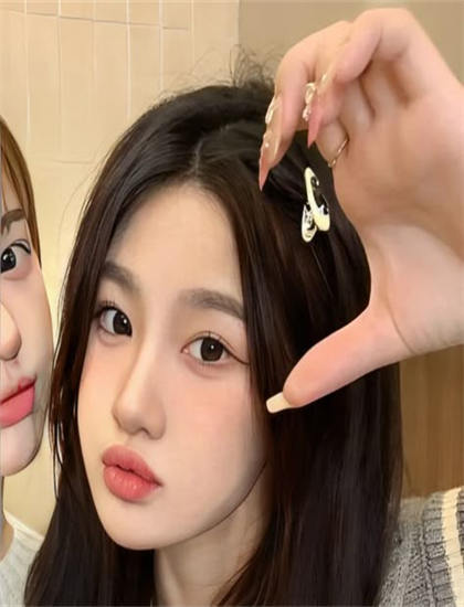 刘梓晨亚美只只视频-app